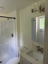 836 Collins St, Unit 1 in Pittsburgh, PA - Building Photo - Building Photo