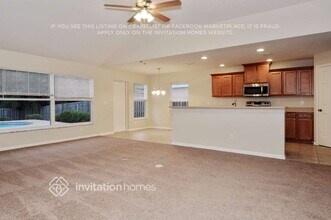 12069 Warwick Cir in Parrish, FL - Foto de edificio - Building Photo