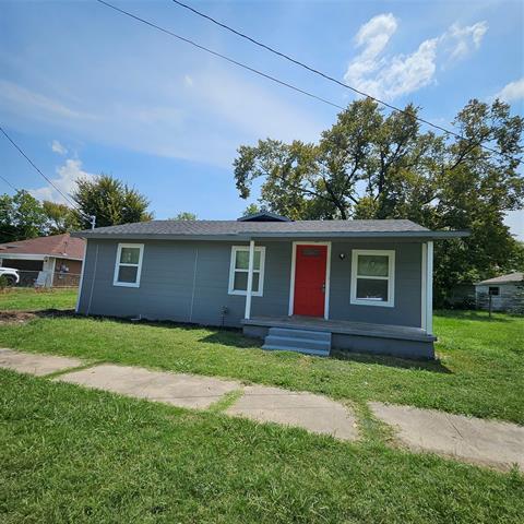 property at 1403 E 4th Ave