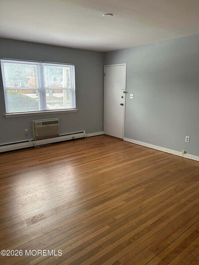 258 Bath Ave in Long Branch, NJ - Building Photo - Building Photo