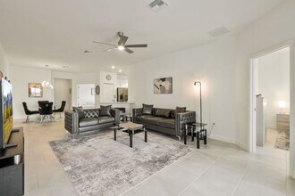 19501 Hinkley Dr in Estero, FL - Building Photo - Building Photo