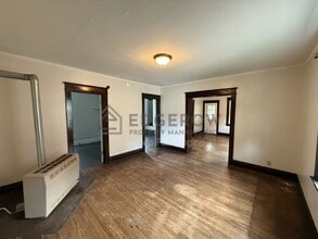 915 Jackson St NW in Grand Rapids, MI - Building Photo - Building Photo