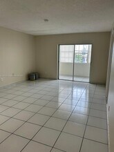 6125 W 20th Ave in Hialeah, FL - Building Photo - Building Photo