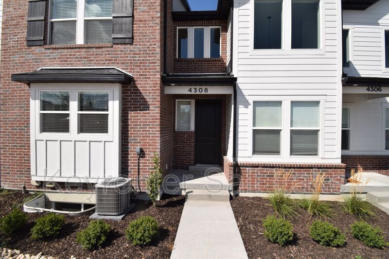4308 W Rex Peak Way in Herriman, UT - Building Photo