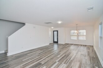 101 Rein Dance Ln in Owens Cross Roads, AL - Foto de edificio - Building Photo