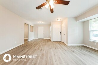 1733 Las Cruces Ln in Dallas, TX - Building Photo - Building Photo