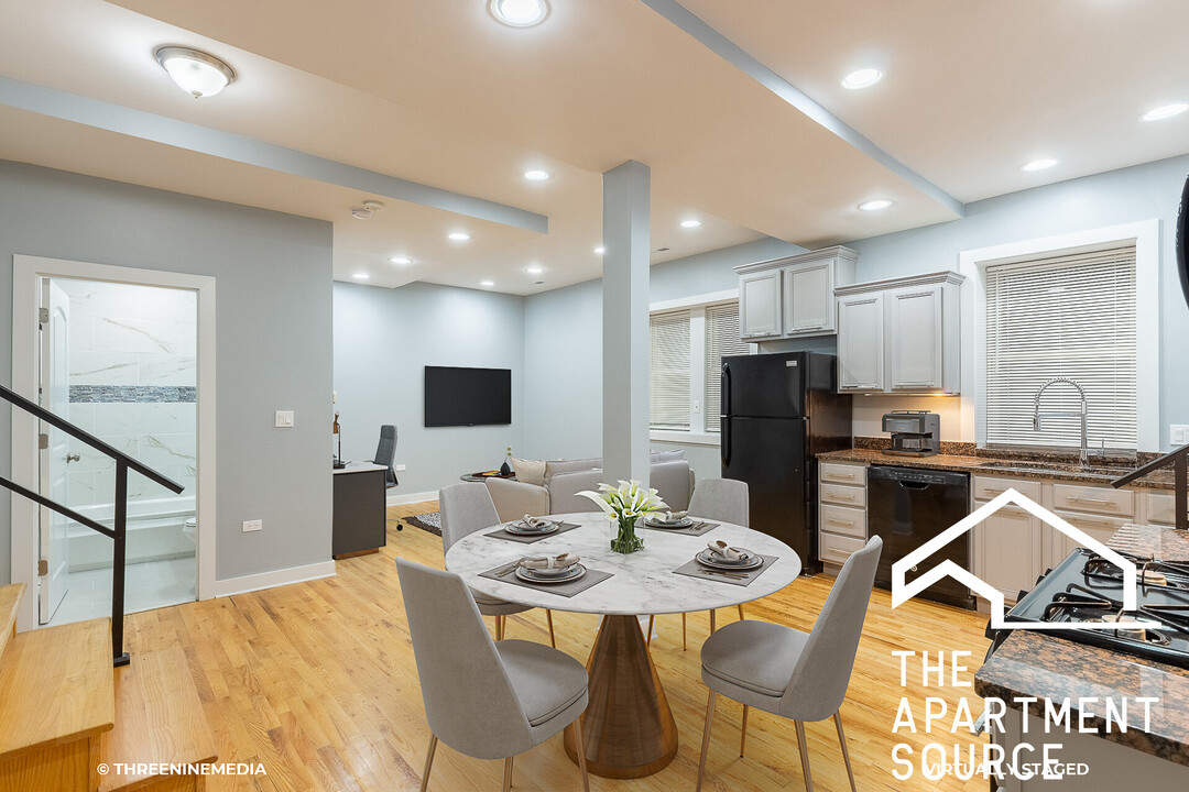 1430 N Campbell Ave in Chicago, IL - Building Photo