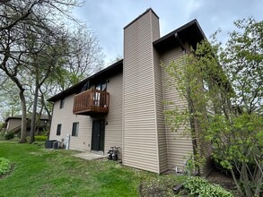 265 S Harrison St in Geneva, IL - Building Photo - Building Photo