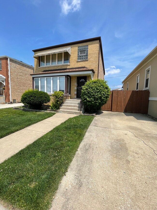 5735 S Meade Ave, Unit 2