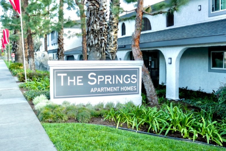 The Springs in La Habra, CA - Building Photo