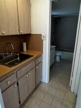 12752 SW 91st St in Miami, FL - Foto de edificio - Building Photo