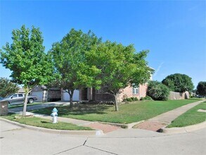 2915 Lonesome Trail in Denton, TX - Building Photo - Building Photo