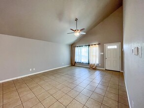 957 Golf Course Dr E in Spring Branch, TX - Building Photo - Building Photo