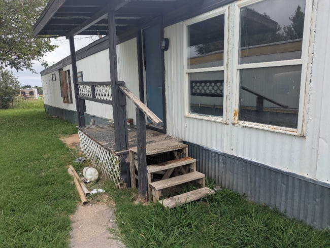 2504 SW Jefferson Ave in Lawton, OK - Building Photo - Building Photo