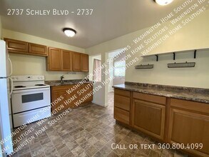 2737 Schley Blvd in Bremerton, WA - Building Photo - Building Photo