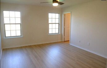 9102 Quincy Ave in Lubbock, TX - Building Photo - Building Photo