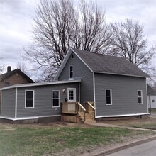 13 Walnut St in Potsdam, NY - Building Photo - Building Photo