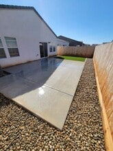 1113 Arroyo Way in Madera, CA - Building Photo - Building Photo