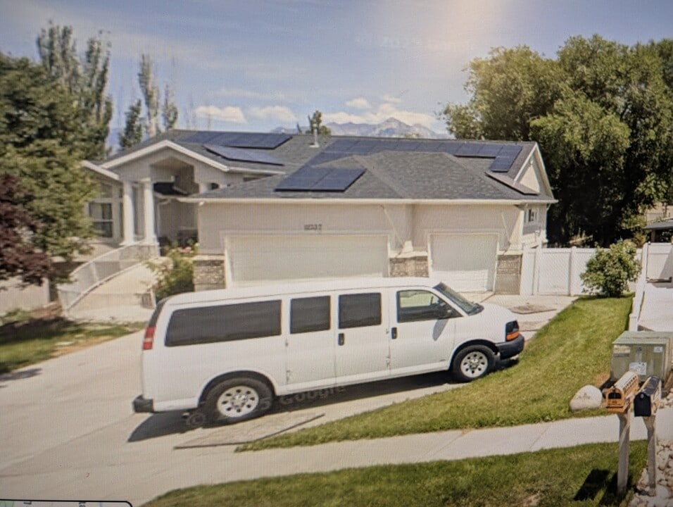 12337 S Lampton View Dr in Riverton, UT - Foto de edificio