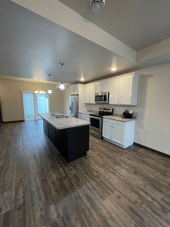 property at 1041-1043 S 12th Ave Ct
