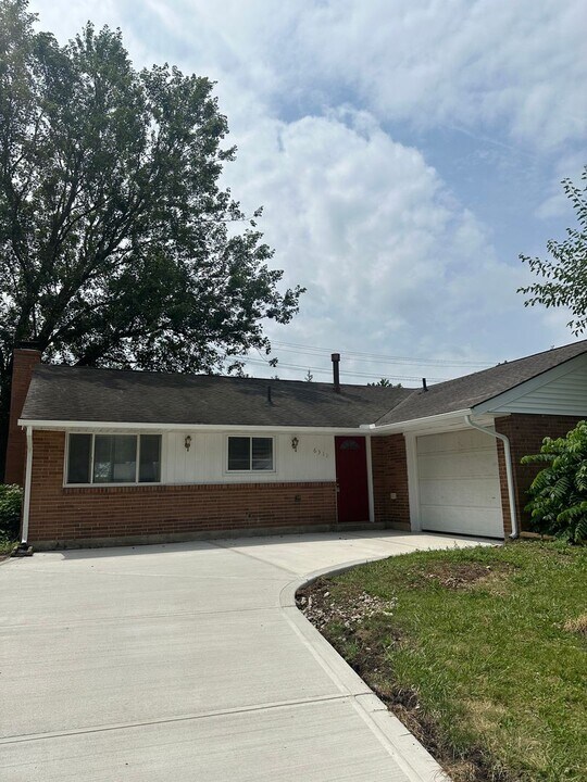 6311 Brauning Dr in Reynoldsburg, OH - Building Photo