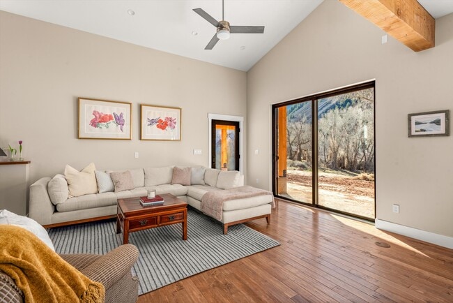 106 Castle View Dr in Basalt, CO - Building Photo - Building Photo