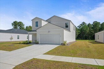 142 Bottlebrush Dr in Bloomingdale, GA - Building Photo - Building Photo