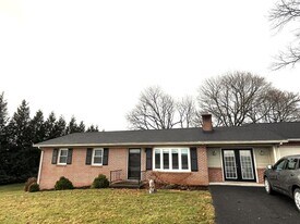 5047 Cumberland Hwy in Chambersburg, PA - Building Photo