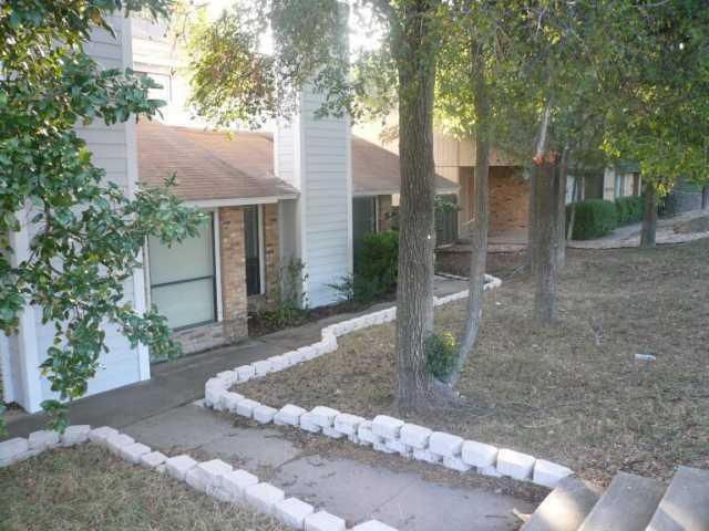 3216 Tamarron Blvd in Austin, TX - Building Photo