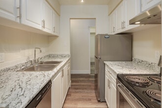 Mountain Park Residences in Burnaby, BC - Building Photo - Interior Photo