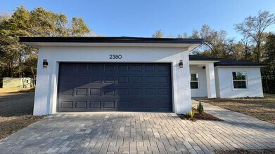 2380 W Gardenia Dr in Citrus Springs, FL - Building Photo - Building Photo