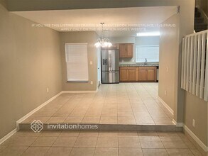 553 Oak Creek Dr in Brandon, FL - Building Photo - Building Photo