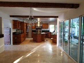 26971 Floresta Ln in Mission Viejo, CA - Building Photo - Building Photo