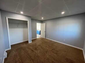 122 N Division St, Unit 122 in Cedar Falls, IA - Building Photo - Building Photo
