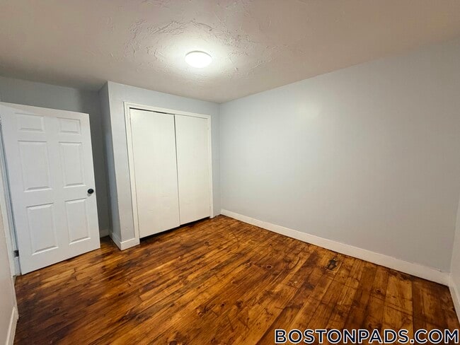 19 Union St in Southbridge, MA - Building Photo - Building Photo