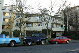 California Court in Seattle, WA - Building Photo - Building Photo