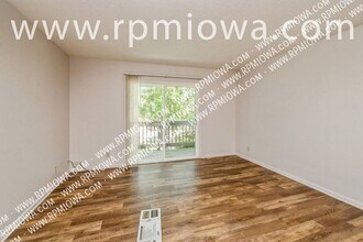 2056 NW Hickory Ln in Ankeny, IA - Building Photo - Building Photo