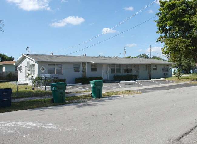 8390 NW 15th Ave in Miami, FL - Building Photo - Building Photo