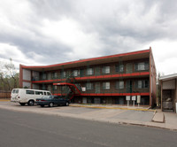 1808 St. Elmo Ct in Colorado Springs, CO - Foto de edificio - Building Photo