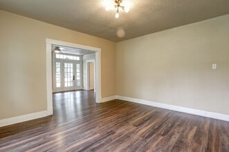 2101 Pecan St in Texarkana, AR - Building Photo - Building Photo