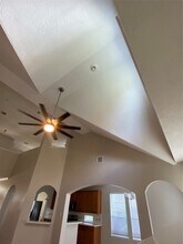 2111 Emerald Cove Dr in League City, TX - Building Photo - Building Photo