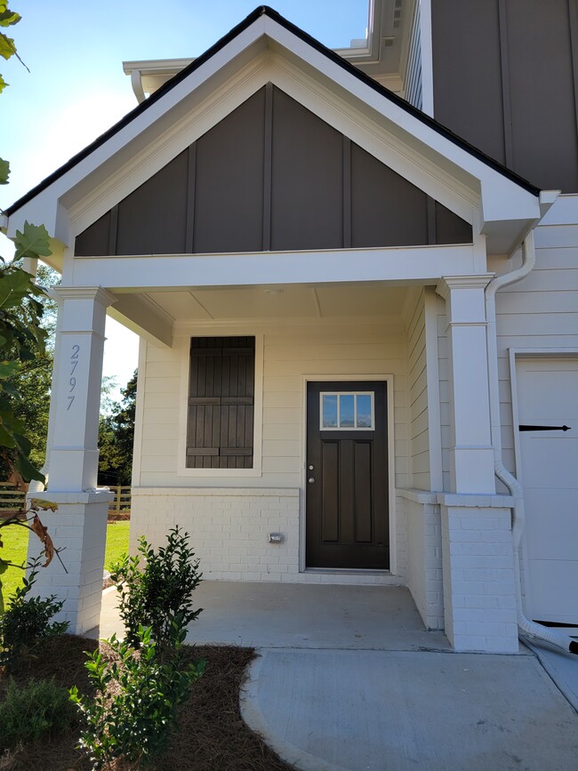 2797 Aralynn Way in College Park, GA - Building Photo - Building Photo