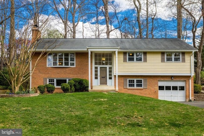 property at 3321 Prince William Dr