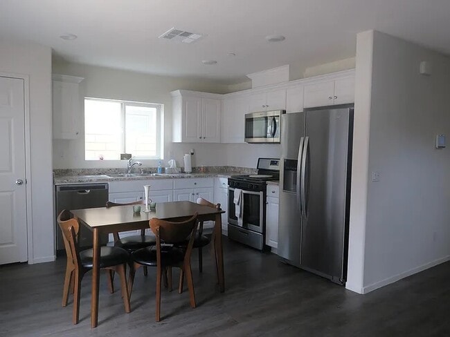 67411 Rio Rosalia Dr in Cathedral City, CA - Building Photo - Building Photo