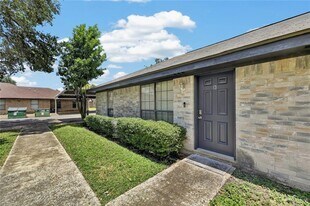 1602 Avocet Ave W in McAllen, TX - Building Photo