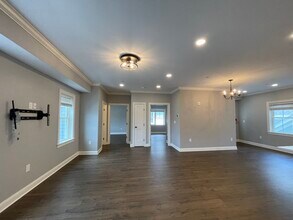 862 Washington St, Unit 3R in Norwood, MA - Foto de edificio - Building Photo