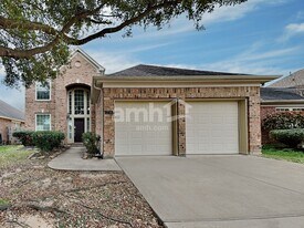 2718 Lakecrest Way Dr in Katy, TX - Building Photo