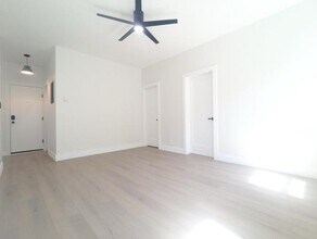 368 Palisade Ave in Jersey City, NJ - Building Photo - Building Photo