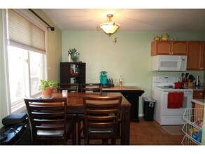 942 Main St NW-Unit -100 in Elk River, MN - Building Photo - Building Photo