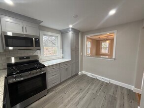 7 Silvia Ct in Boston, MA - Building Photo - Building Photo